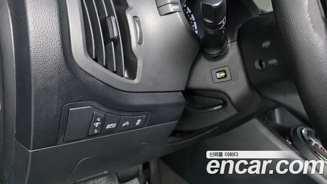 Kia Sportage 2011 thumb 12