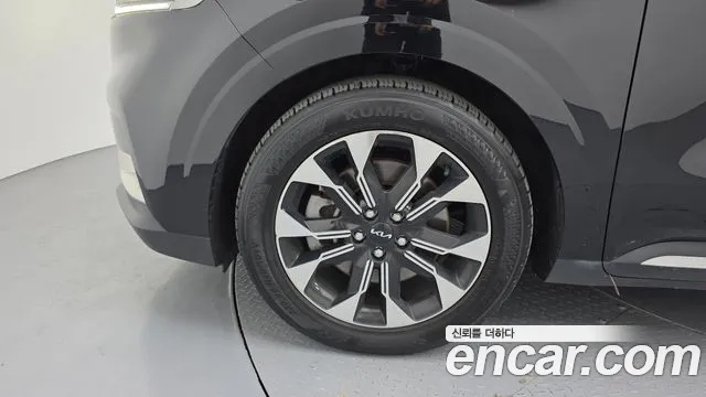 Kia Carnival 2022 thumb 5