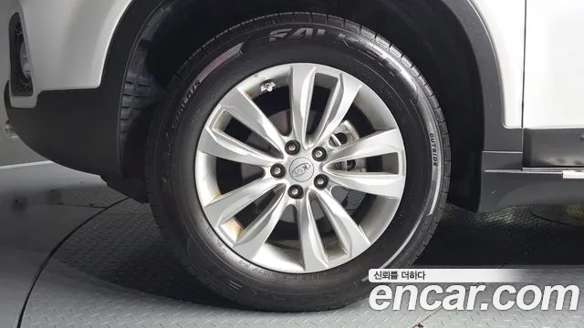 Kia Sorento 2011 thumb 5