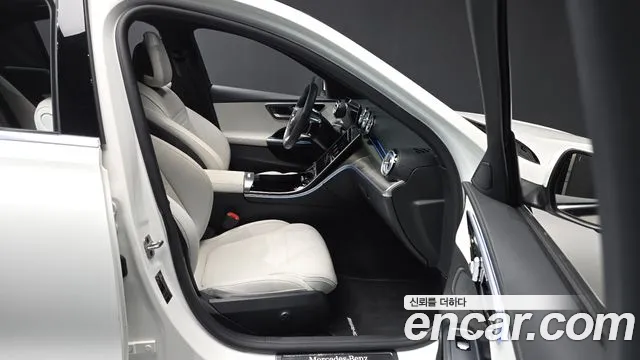 Mercedes-Benz C-Класс 2025 thumb 11
