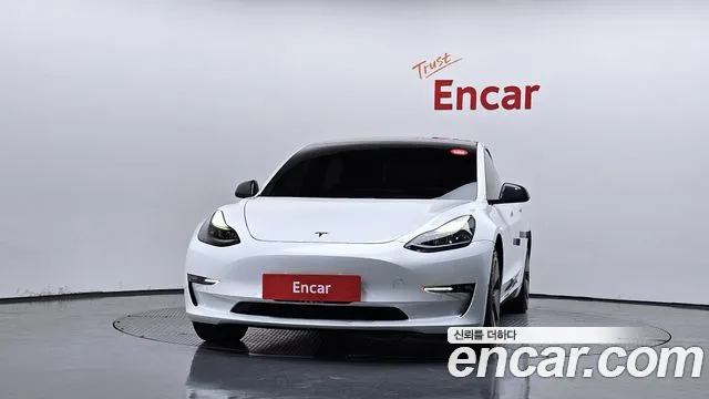 Tesla Model 3 2021 thumb 3