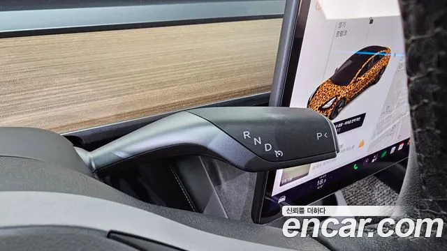 Tesla Model 3 2021 thumb 9