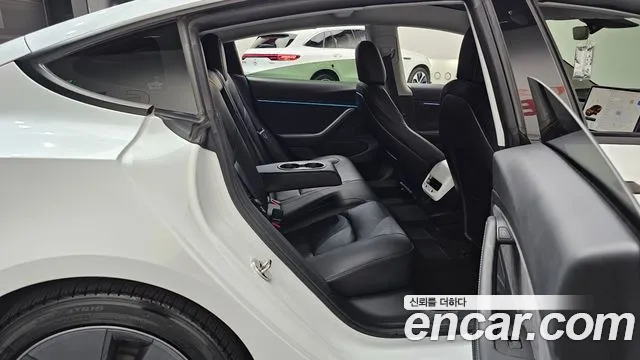 Tesla Model 3 2021 thumb 11