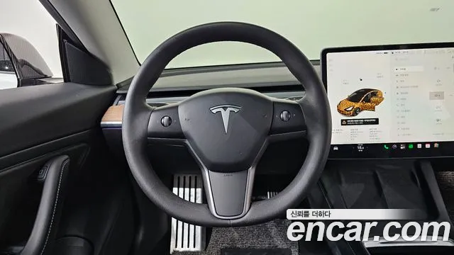 Tesla Model 3 2021 thumb 12