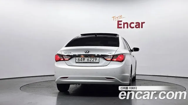 Hyundai Sonata 2010 thumb 4