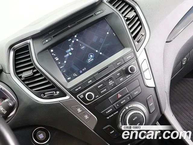 Hyundai Санта Фе 2014 thumb 7