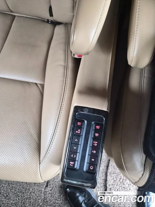Kia Carnival 2018 thumb 8