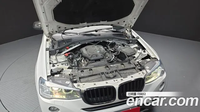 BMW X4 2017 thumb 6