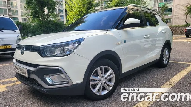 KGM Tivoli Air 2017 thumb 2