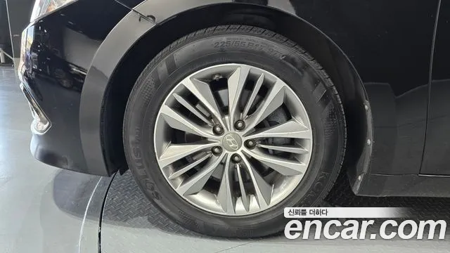 Hyundai Grandeur 2016 thumb 5