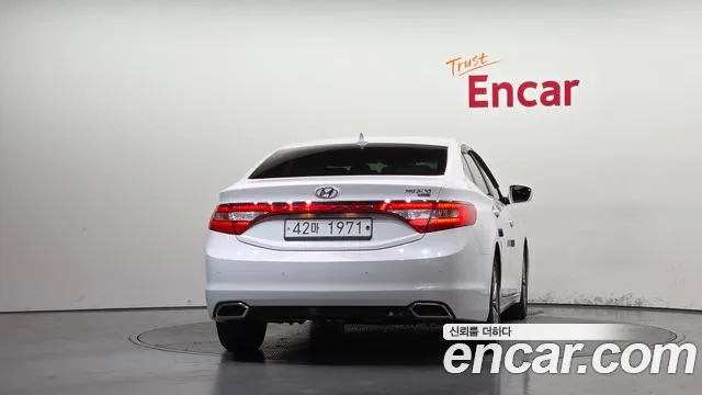 Hyundai Grandeur 2015 thumb 4