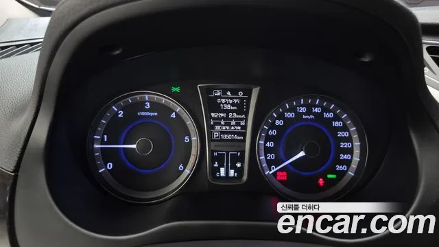 Hyundai Grandeur 2015 thumb 8