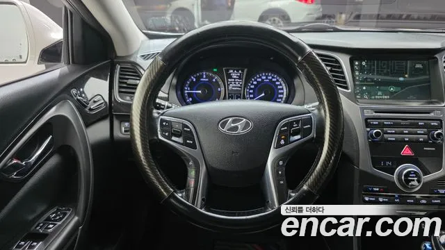 Hyundai Grandeur 2015 thumb 12