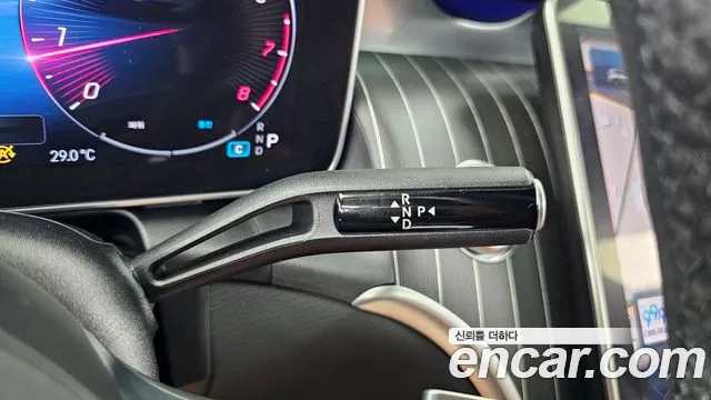 Mercedes-Benz GLC 2024 thumb 9
