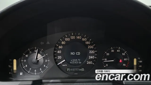 Mercedes-Benz E-Класс 2008 thumb 8