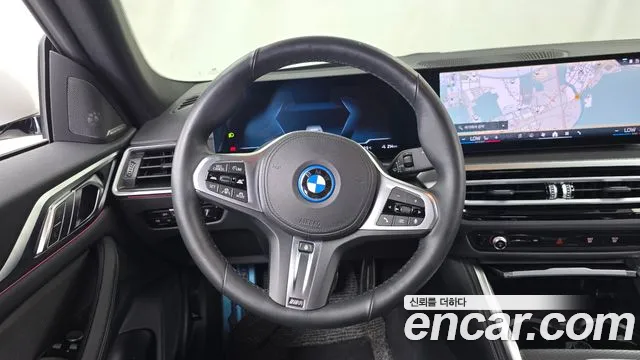 BMW i4 2023 thumb 12