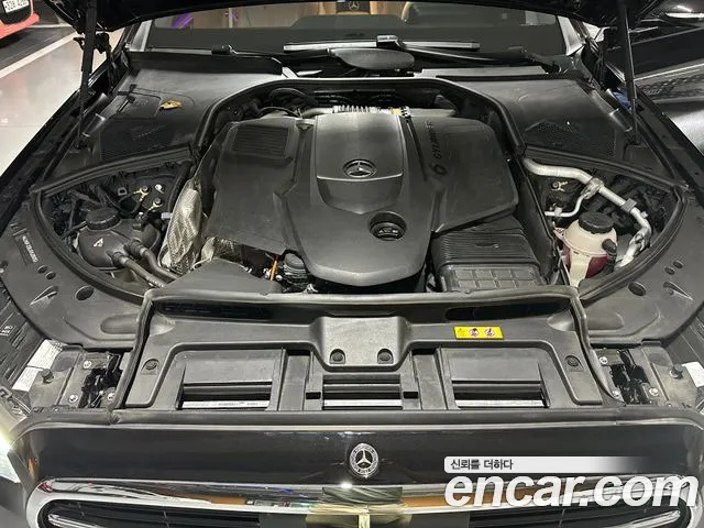 Mercedes-Benz S-Class 2024 thumb 6