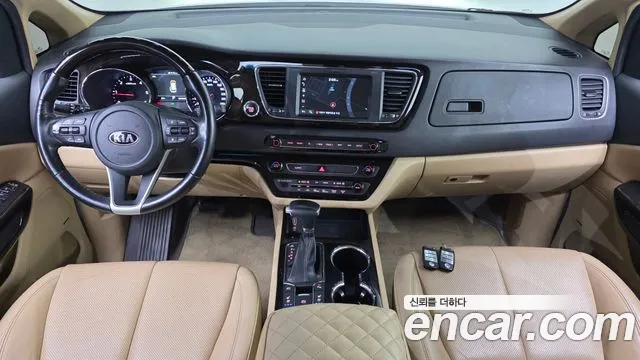 Kia Carnival 2018 thumb 7