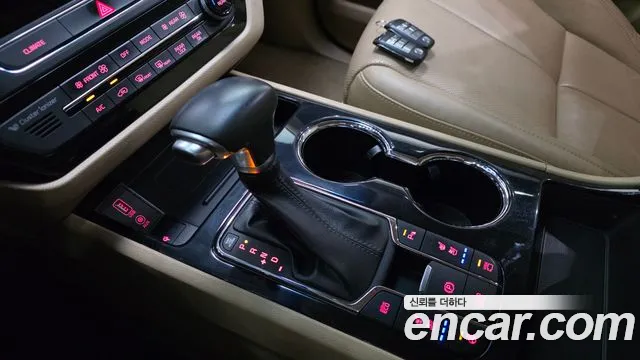 Kia Carnival 2018 thumb 9