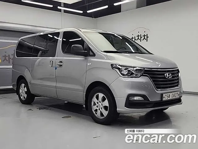 Hyundai Starex 2018 thumb 4