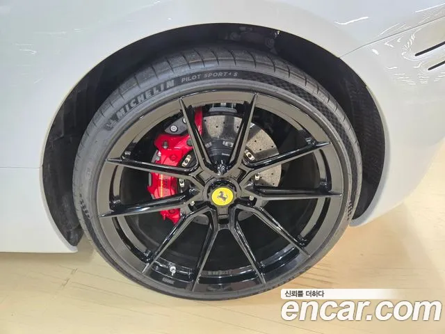 Ferrari SF90 2023 thumb 11