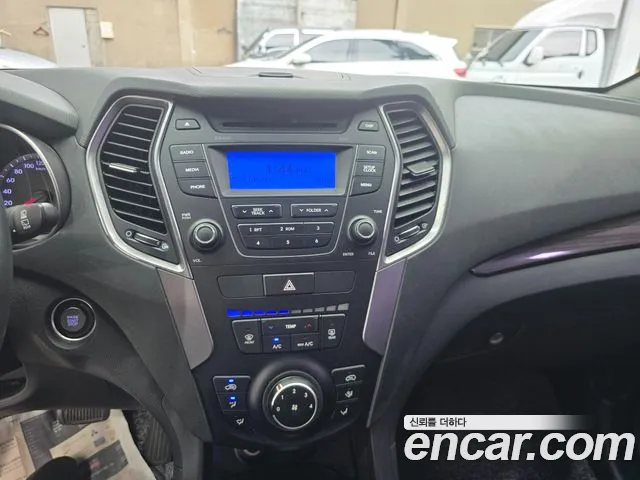 Hyundai Santa Fe 2014 thumb 9