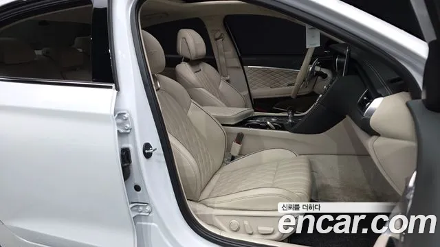 Genesis G70 2019 thumb 10