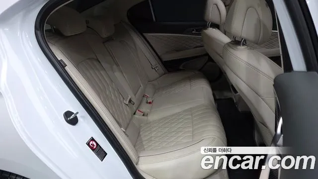 Genesis G70 2019 thumb 11