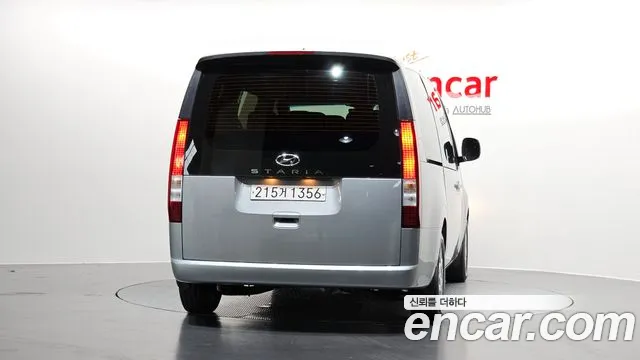 Hyundai Staria 2022 thumb 4