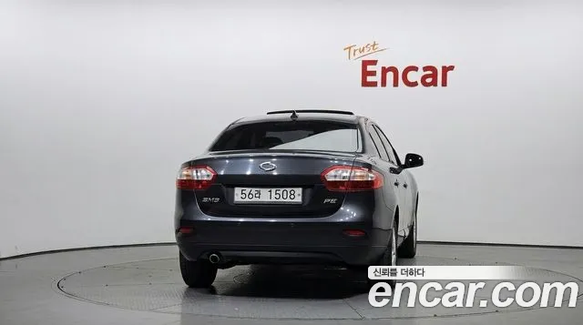 Renault Fluence 2013 thumb 4