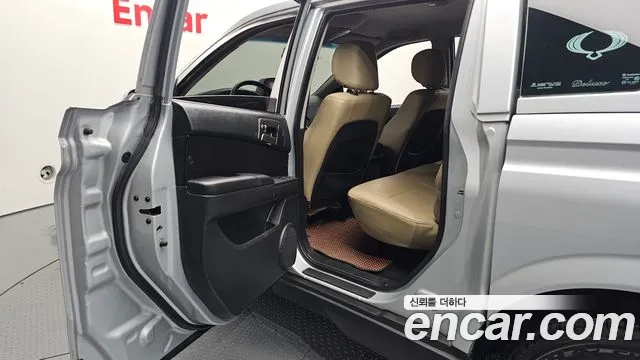 KG_Mobility_Ssangyong KORANDO 2014 thumb 12