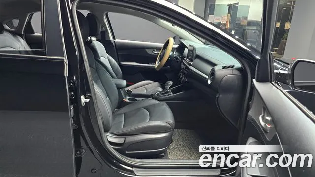 Kia K3 2019 thumb 11