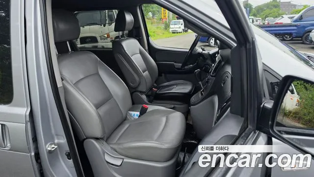 Hyundai Starex 2018 thumb 11