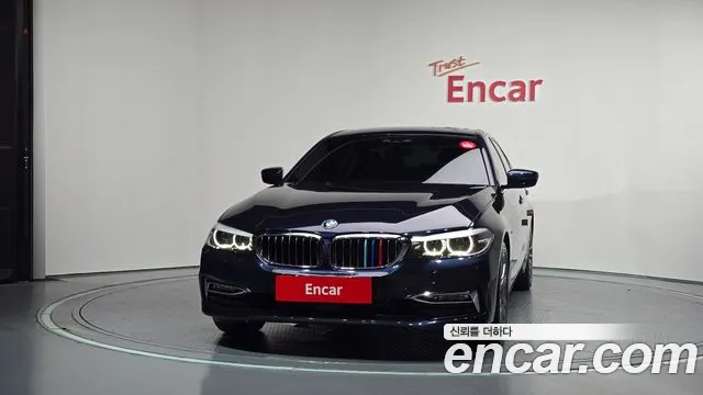 BMW 5 серии 2018 thumb 3