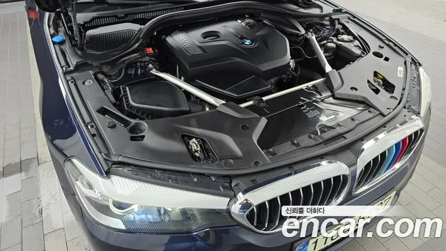 BMW 5 серии 2018 thumb 6