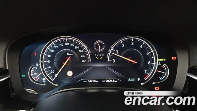 BMW 5 серии 2018 thumb 8