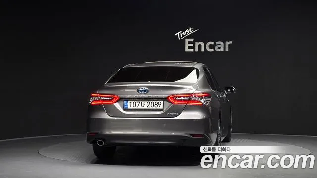 Toyota Camry 2022 thumb 4
