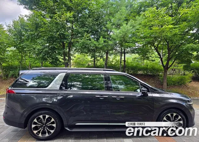 Kia Carnival 2020 thumb 8