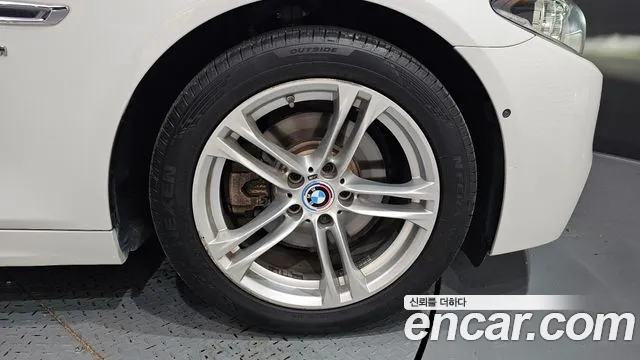 BMW 5 серии 2016 thumb 5
