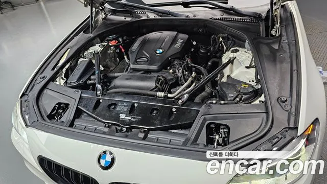 BMW 5 серии 2016 thumb 6