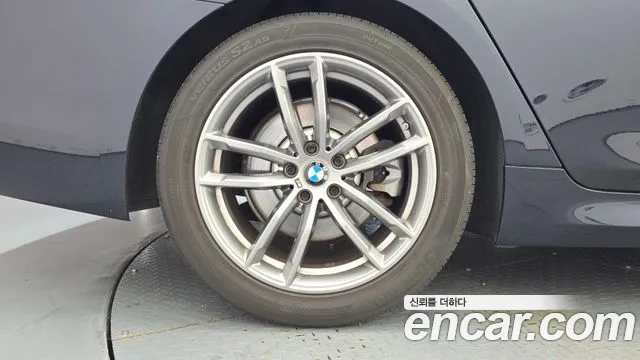 BMW 5 серии 2020 thumb 5