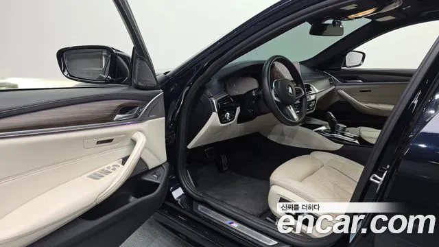 BMW 5 серии 2020 thumb 10