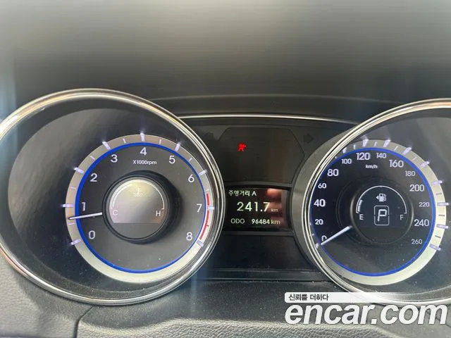 Hyundai Sonata 2011 thumb 3