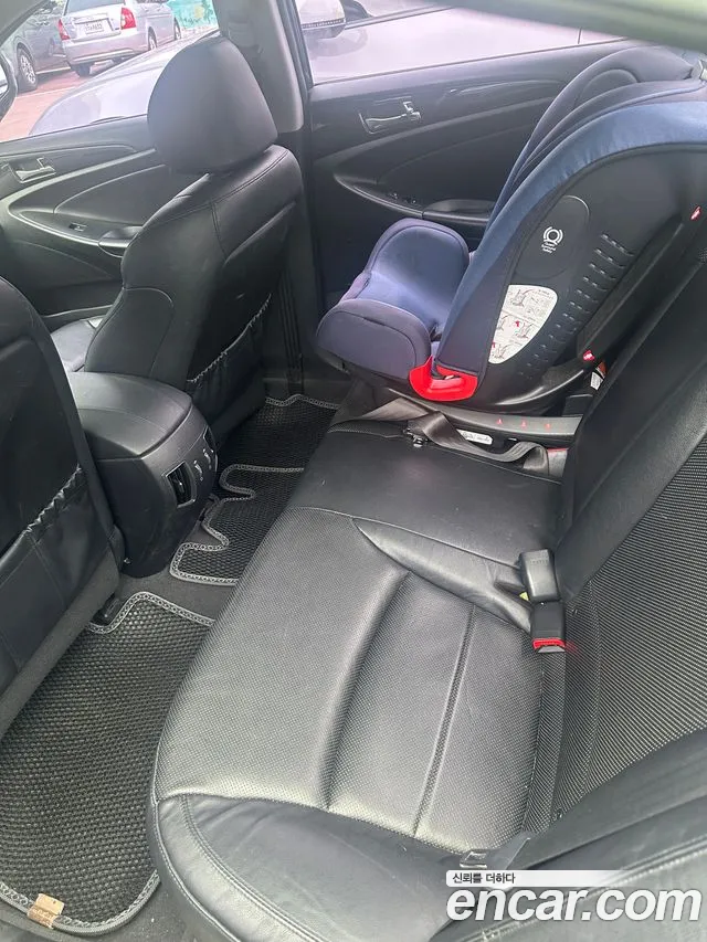 Hyundai Sonata 2011 thumb 7