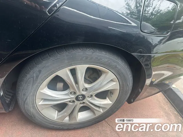 Hyundai Sonata 2011 thumb 8
