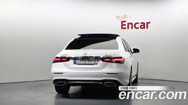 Mercedes-Benz E-Класс 2021 thumb 4