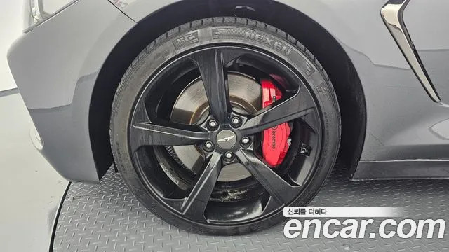 Genesis G70 2019 thumb 4