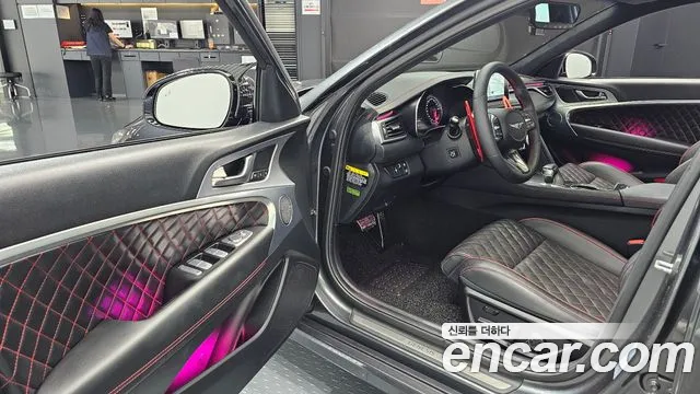 Genesis G70 2019 thumb 9
