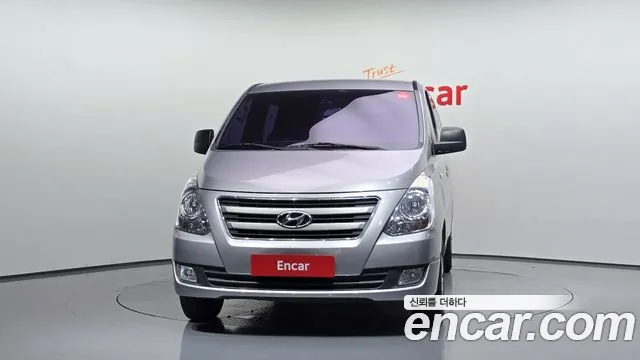 Hyundai Staria 2017 thumb 3