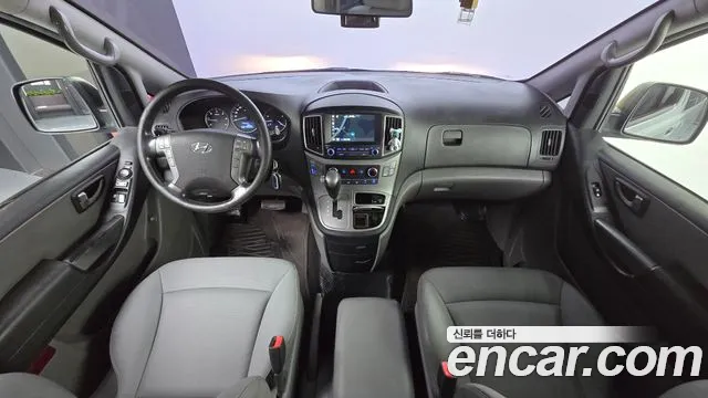 Hyundai Staria 2017 thumb 7